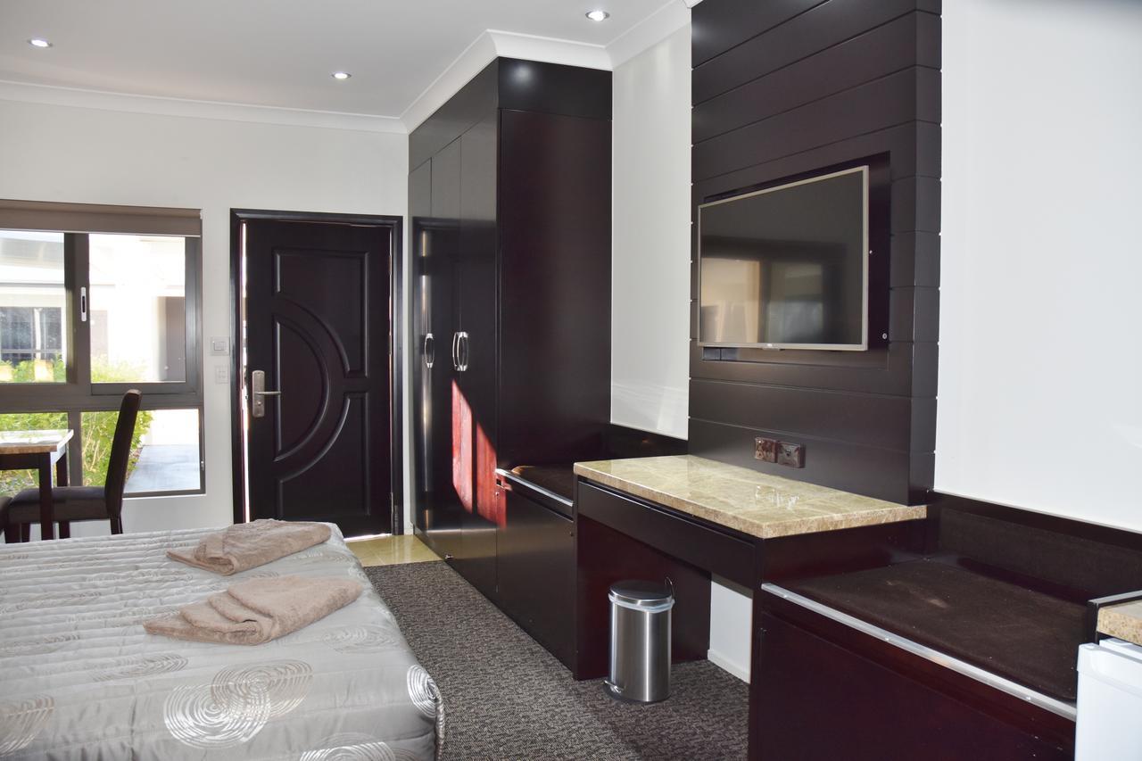 Western Downs Motor Inn Miles Kültér fotó