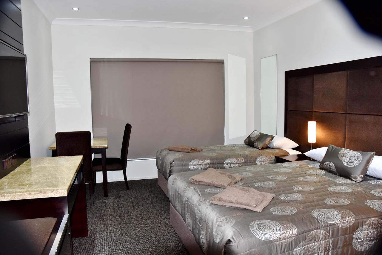 Western Downs Motor Inn Miles Kültér fotó