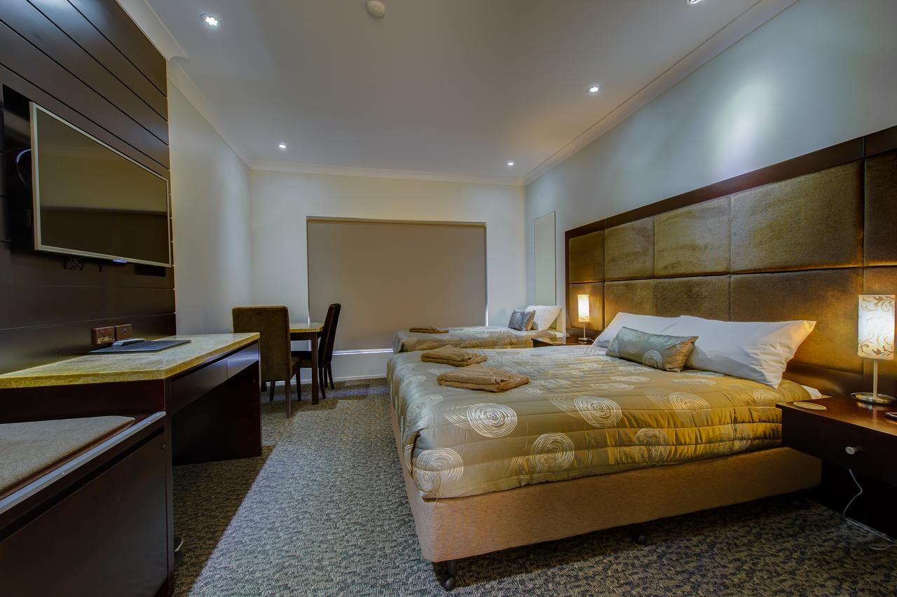 Western Downs Motor Inn Miles Kültér fotó