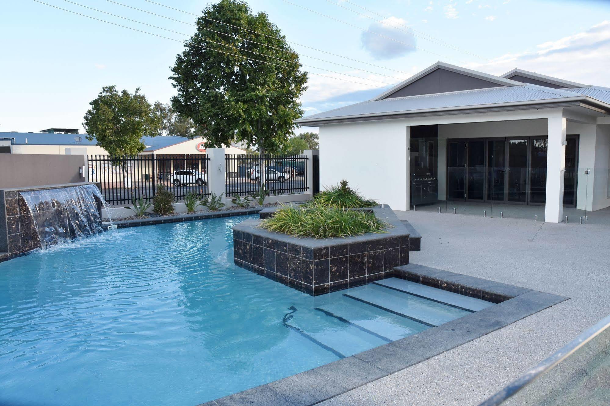 Western Downs Motor Inn Miles Kültér fotó