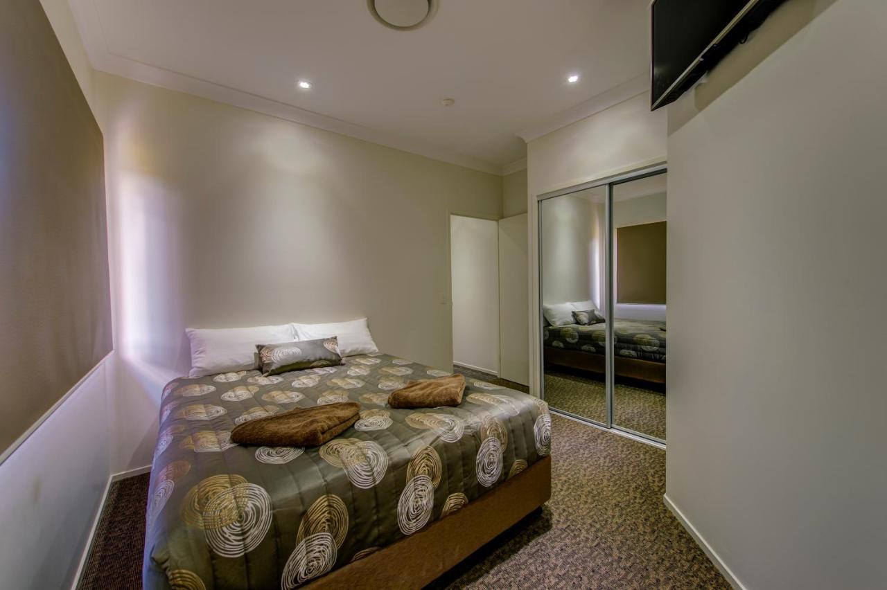 Western Downs Motor Inn Miles Kültér fotó